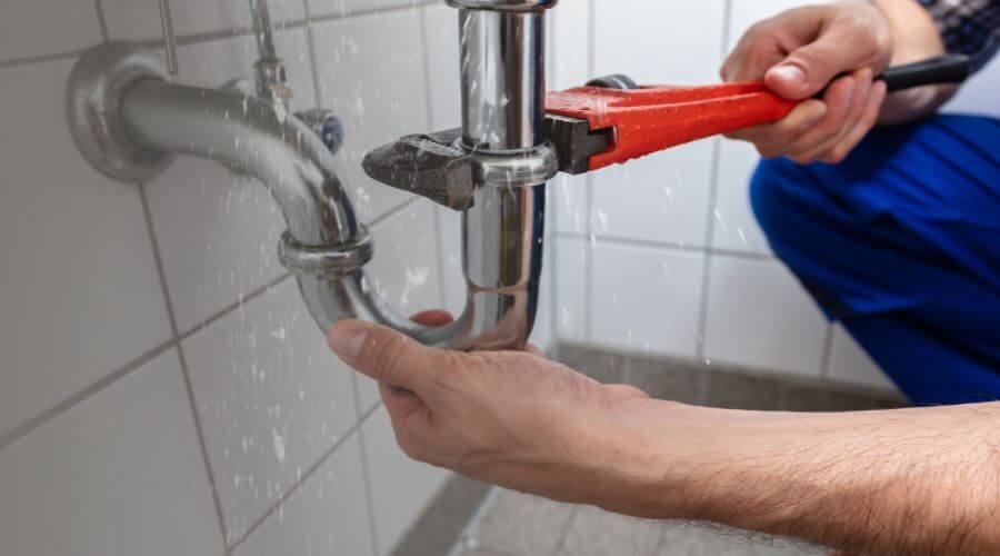 Indoor tankless water heater installation in Linch, WY